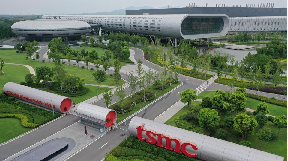 The world's leading chip manufacturer TSMC is based in Taiwan