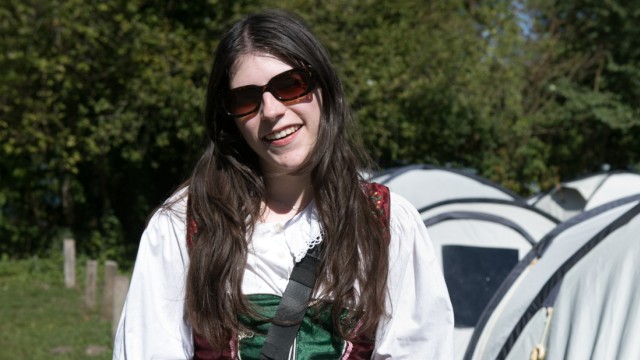 Young backpackers at Oktoberfest: Elin Wolfram in her borrowed costume.