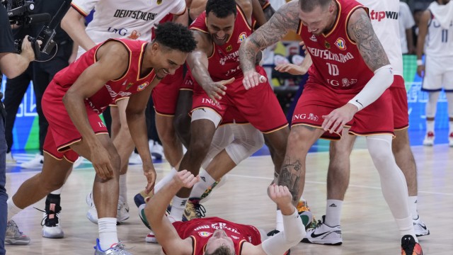 Germany reaches the final of the Basketball World Cup: It's about to roll: The German team has reached the World Cup final with a win against the USA, now only Serbia stands in the way of gold triumph.