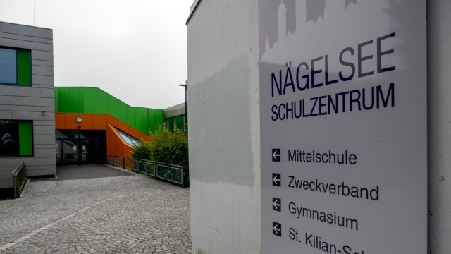 Lower Franconia: Various types of schools are housed in the Nägelsee school center in Lohr.
