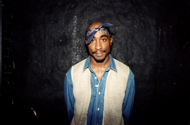 Tupac Shakur, during a concert in Chicago (United States), in March 1994.