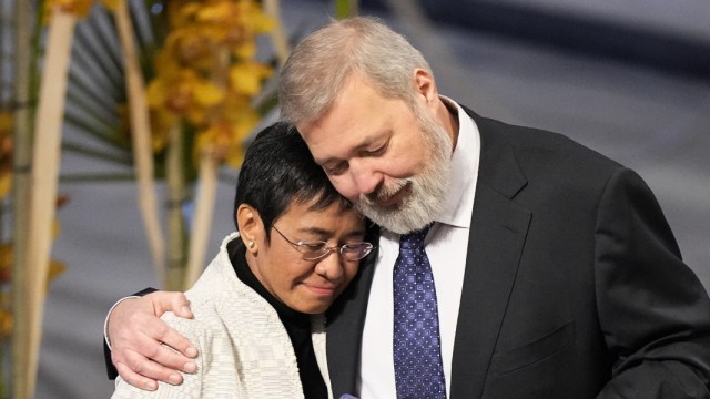 Oslo: The Filipino Maria Ressa and the Russian Dmitri Muratov at the Nobel Peace Prize award ceremony.