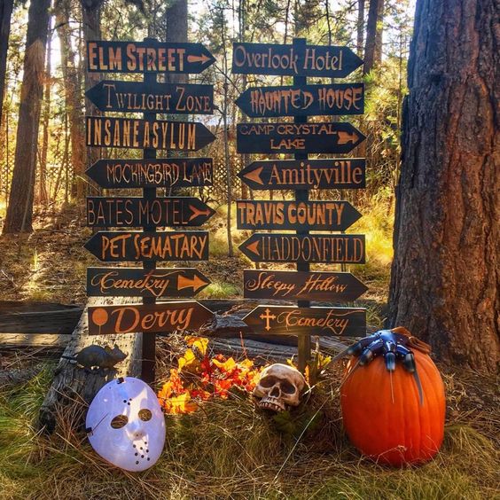 Halloween Themed Direction Signs 