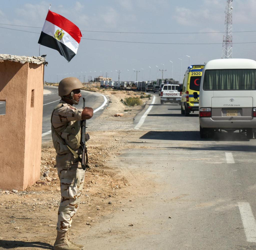 Am Grenzübergang Rafah kommen die Hilfslieferungen nicht durch