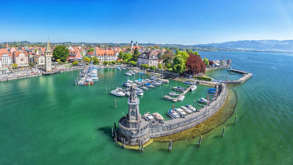 The harbor of the small town of Lindau