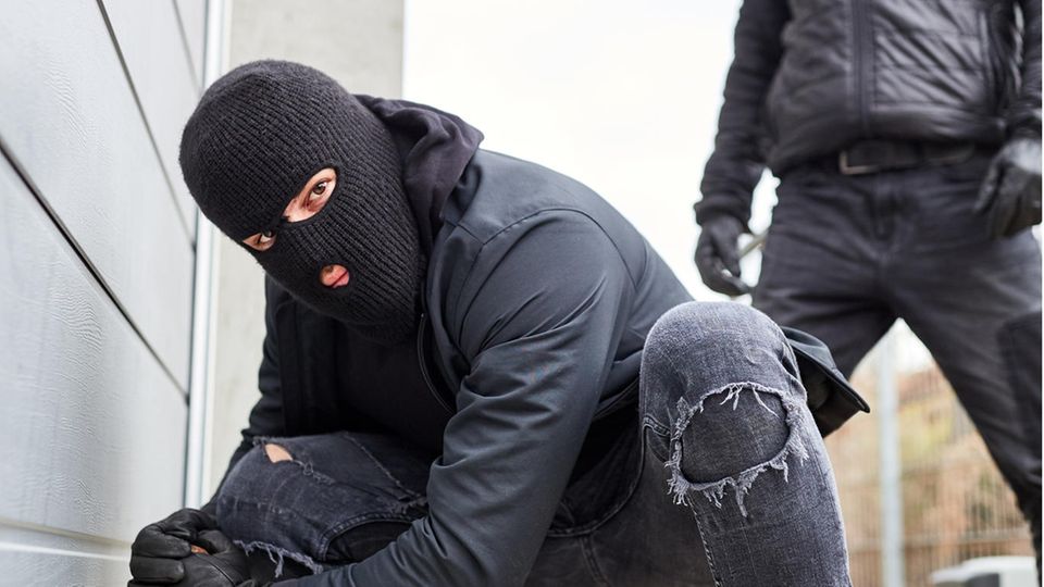 Burglars have their own codes for their dirty business 
