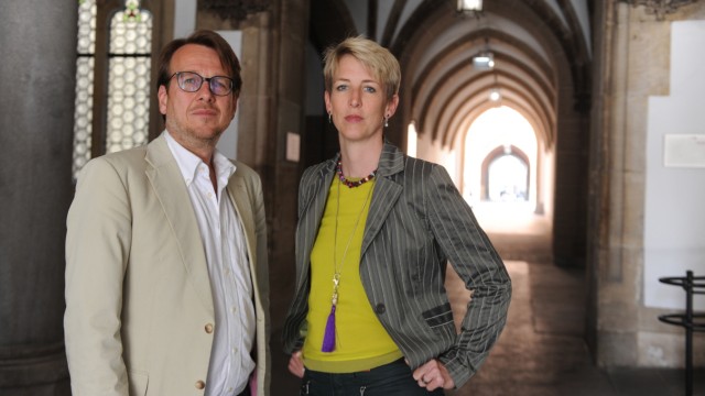 Chronology: May 2018: Florian Roth and Katrin Haben Schaden present themselves in the Munich City Hall as parliamentary group leaders of the city council Greens.