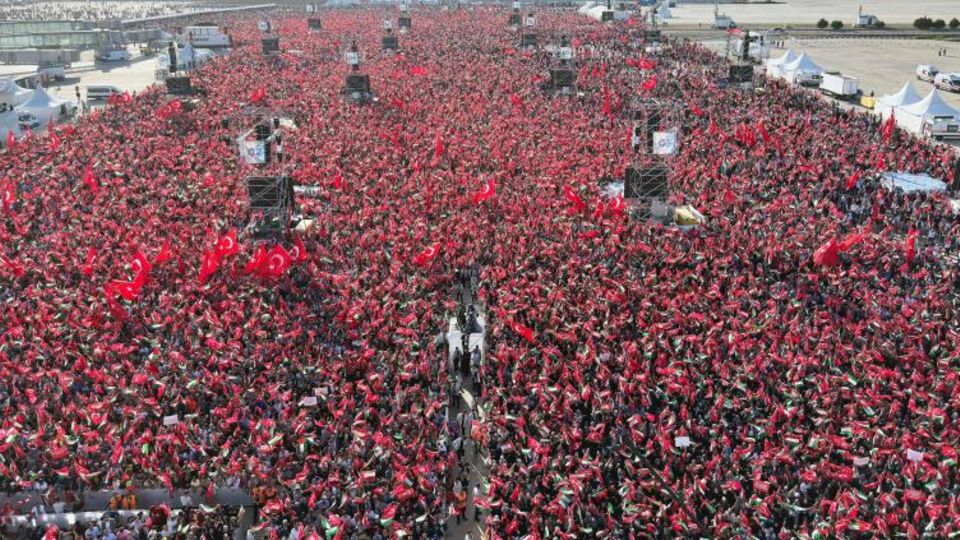 Thousands upon thousands turned out for the pro-Palestinian rally in Istanbul on Saturday