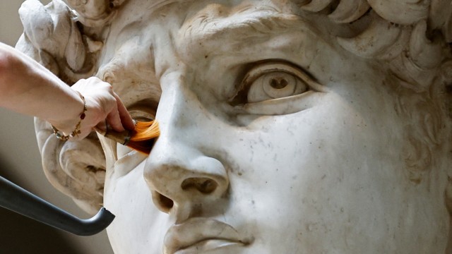 Florence: Visitors can combine a visit to the hiding place with a tour of the Galleria dell'Accademia, also in Florence: Michelangelo's Statue of David can be seen there, among other things.