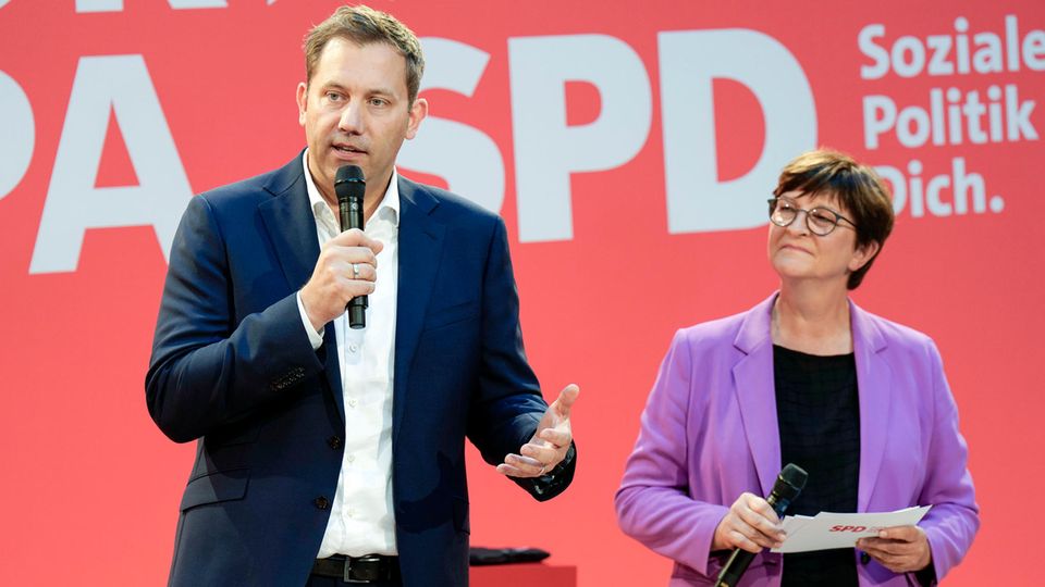 The SPD party leaders Lars Klingbeil and Saskia Esken
