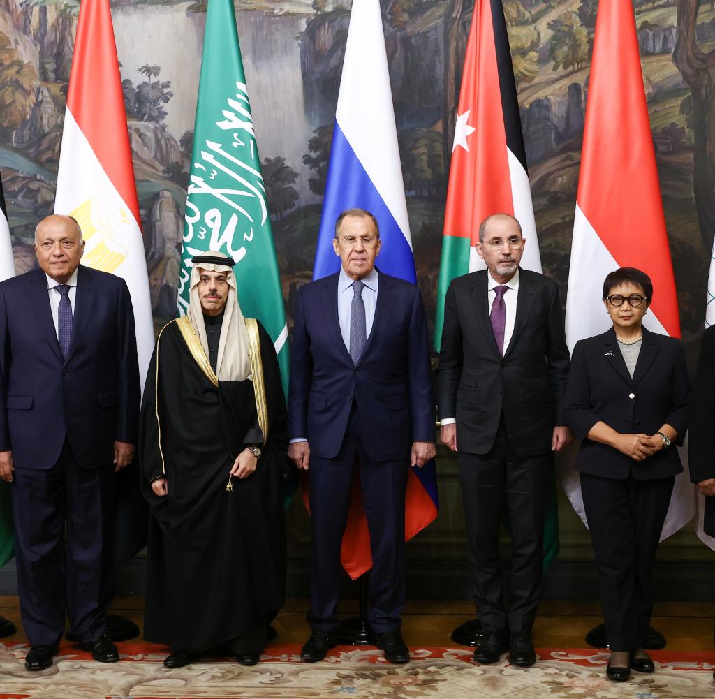 Zahlreiche Außenminister trafen sich am Dienstag in Moskau