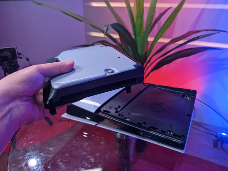 We have the PS5 Slim and we tested it for you.  Should you resell your PS5 Fat?