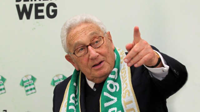 Henry Kissinger: As a child he didn't want to miss a Greuther Fürth game; as a politician he later became an honorary member of the club.
