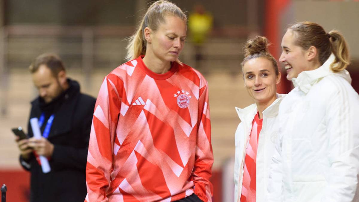 FC Bayern's women couldn't get past a 2-2 draw against AS Roma in the Champions League