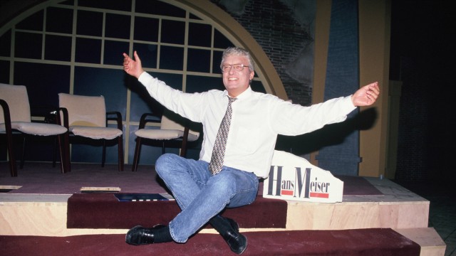 Talk show host: Moderator Hans Meiser on the set of his own talk show in 1993.