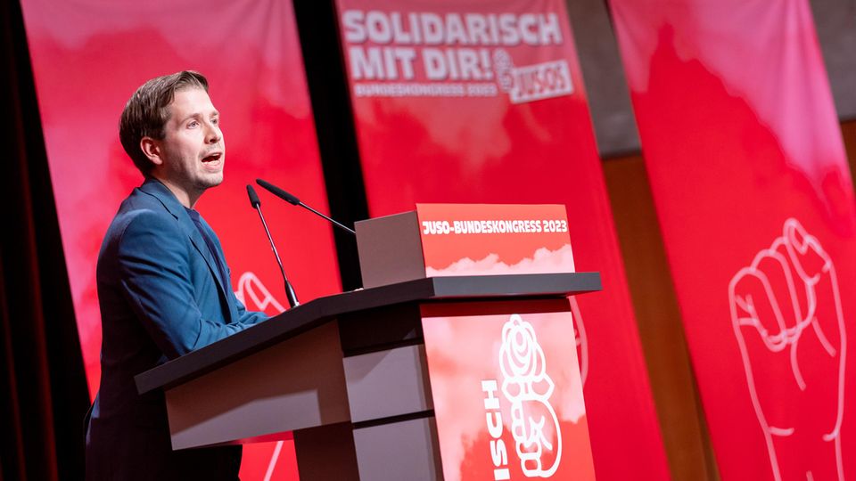 SPD General Secretary Kevin Kühnert at the Juso federal congress in Braunschweig