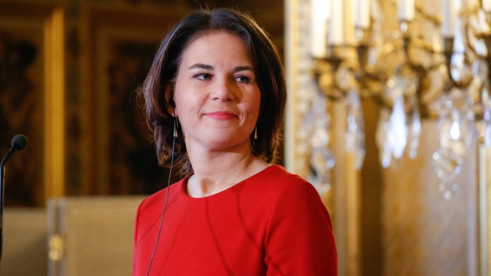 Foreign Minister Annalena Baerbock in Paris