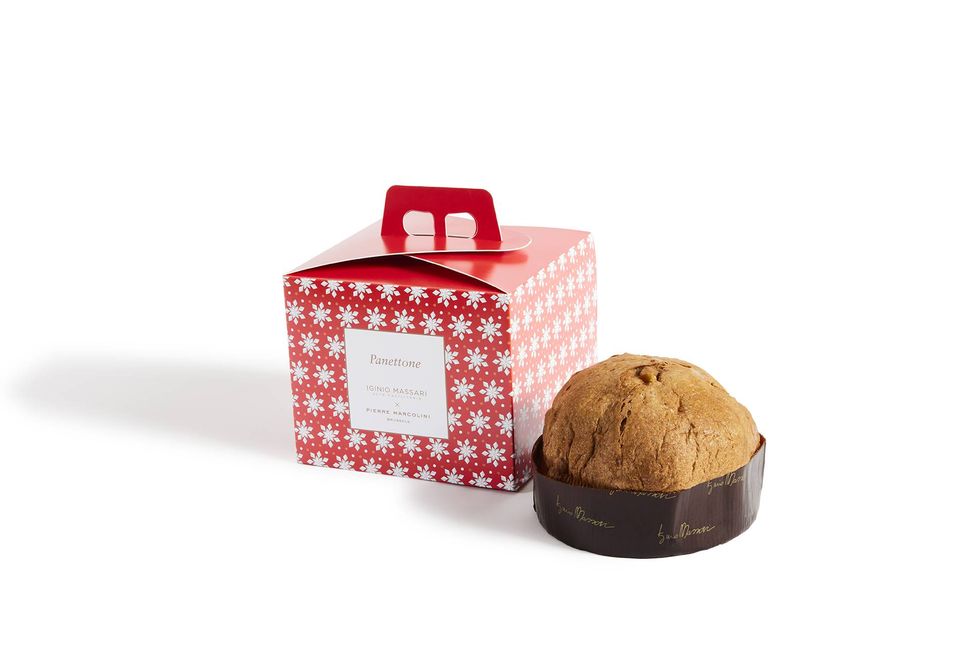 Belgian chocolatier Pierre Marcolini has teamed up with Iginio Massari, a big name in Italian panettone, to offer a chocolate version of this brioche.