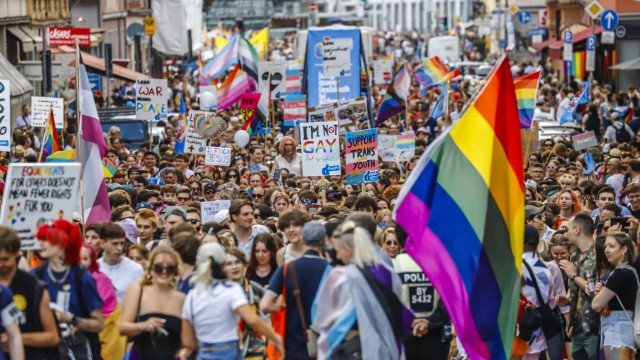 Das war 2023: 520 000 Menschen waren Ende Juni bei der Pride-Parade des Christopher Street Day in der Innenstadt unterwegs.