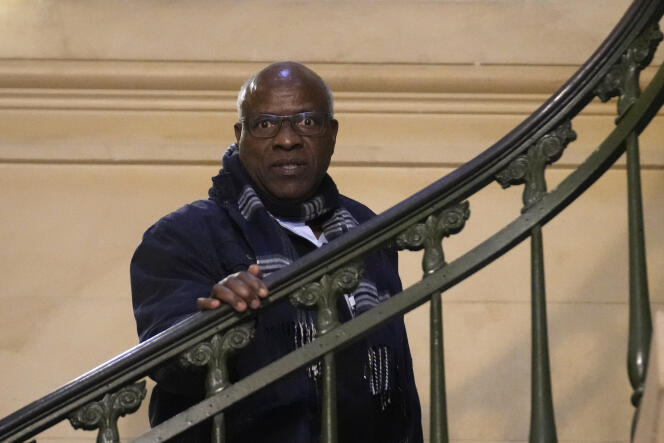 Former Rwandan doctor Sosthène Munyemana, on November 23, 2023, while he appears before the Paris Assize Court for “genocide”.
