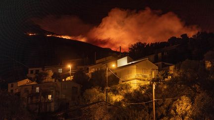 A fire in the town of Brando in Corsica, December 2, 2023. (DUME ALFONSI / MAXPPP)