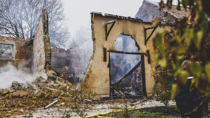 The burned farmhouse where two almost completely charred bodies were found, in Châteauvilain (Isère), November 27, 2023. (JEAN-BAPTISTE BORNIER / MAXPPP)