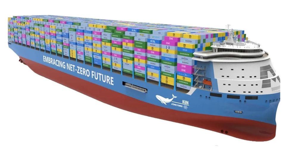 Model of the planned container giant KUN-24AP