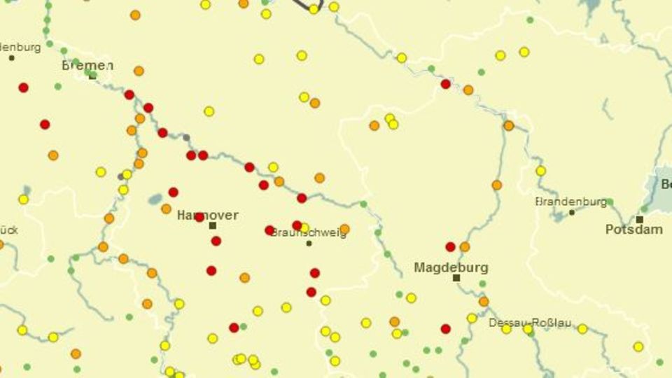 A map shows the flood levels