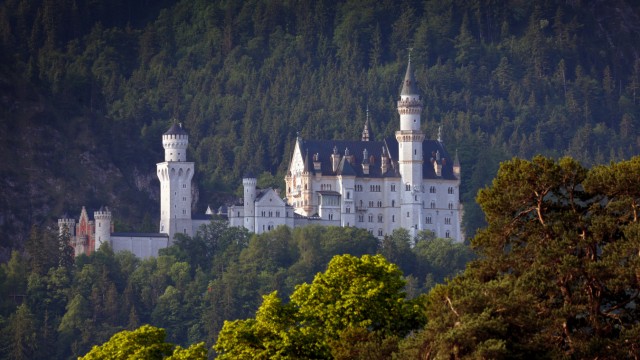 Crime: Neuschwanstein Castle became a crime scene in June.  Nearby, a man is said to have attacked two American tourists and pushed them into a ravine.  A woman died.