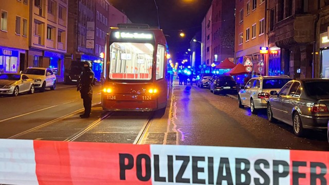 Crime: A man is said to have shot two friends on a busy street in Nuremberg's southern part of town.  One died, the second survived with serious injuries.
