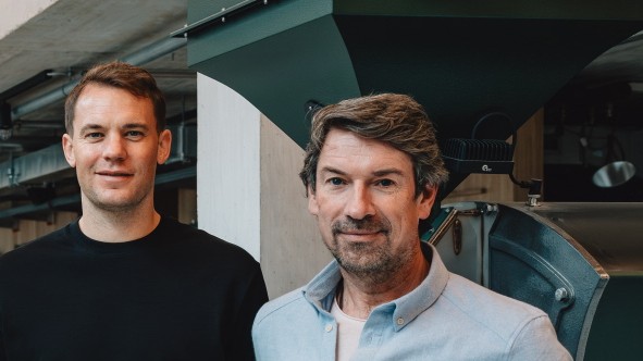 Five for Munich: Coffee lovers: Manuel Neuer (left) and Volker Meyer-Lücke.