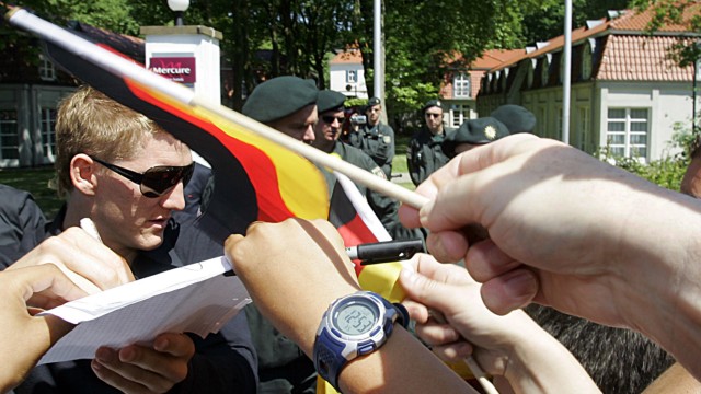 Beckenbauer commemoration in Munich: Bastian Schweinsteiger signs autographs during the 2006 World Cup - in front of a hotel in Castrop-Rauxel where the German national soccer team was staying.