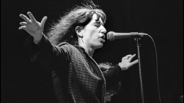Celebrity tips for Munich: If anyone represents punk and poetry at the same time, it's Patti Smith, singer, writer and tireless traveler.  Here is a photo from 1979.