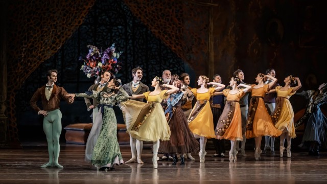 Celebrity tips for Munich: scene from the ballet "Onegin" by John Cranko, which can currently be seen at the Munich National Theater.