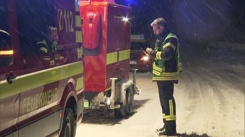 The fire brigade is standing by on the A3 (Photo: SWR)