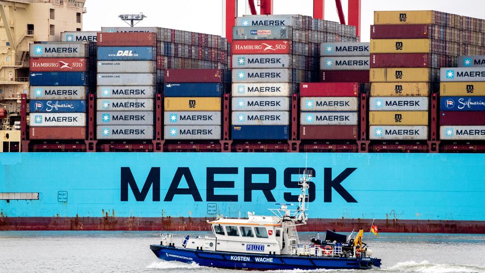 Shipping companies like Maersk are currently sending their container ships on the long detour around Africa