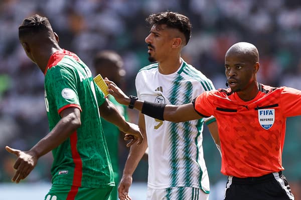Bounedjah during the Algeria-Burkina Faso match