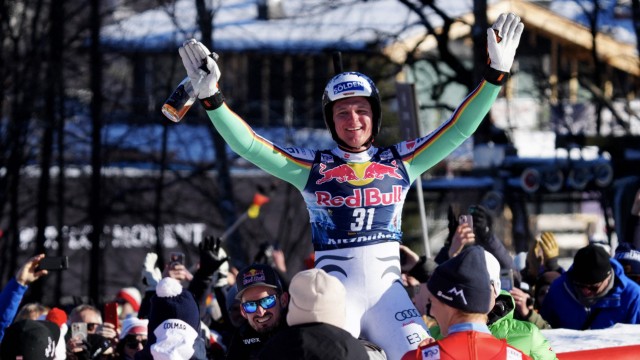 Alpine skiing in Kitzbühel: Thomas Dreßen was carried on shoulders at the finish.