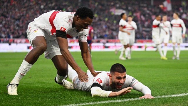 19th matchday of the Bundesliga: Lay down: VfB striker Deniz Undav (on the ground) scored three times against Leipzig.