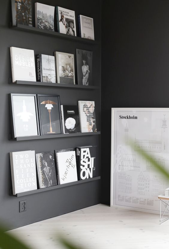 The frame holder shelf for books or vinyls