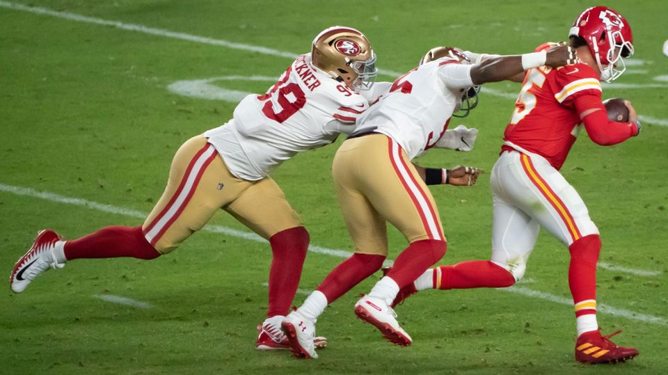 Super Bowl 2024: Kansas City Chiefs quarterback Patrick Mahomes in action