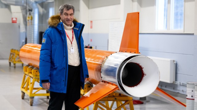 Sweden: Bavaria's Prime Minister Markus Söder (CSU) visits the Esrange Space Center.