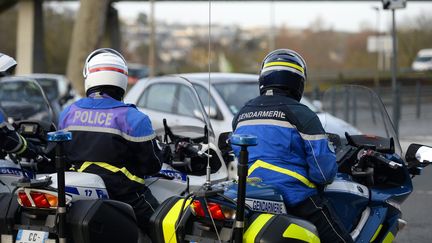 A policeman and a gendarme on a motorcycle.  (illustrative photo) (JOSSELIN CLAIR / MAXPPP)