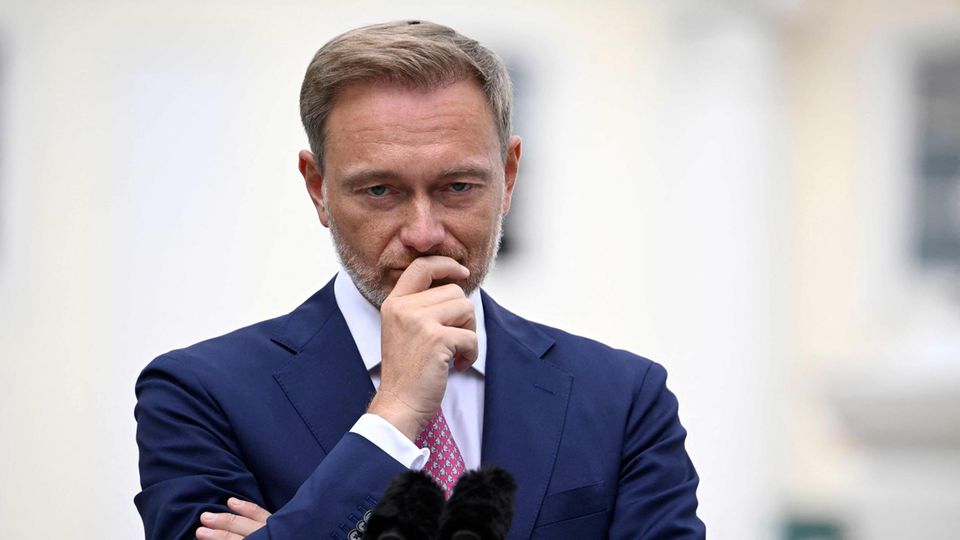 Symbolic photo for article about the 2025 budget: Federal Finance Minister Christian Lindner (FDP)