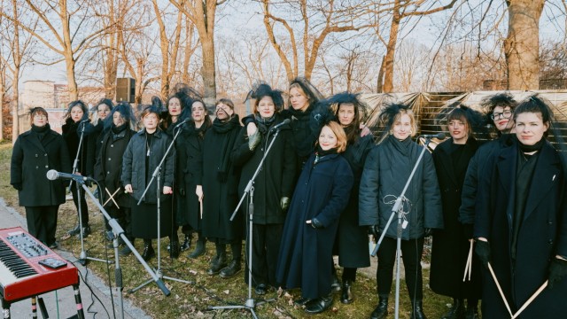 Choirs in Munich: The Witches of Westend at the Brecht Festival in Augsburg 2023.