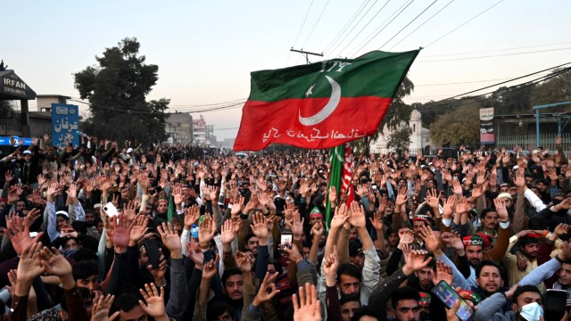 Pakistan: Around 130 million eligible voters in Pakistan were called on Thursday to elect a new parliament.
