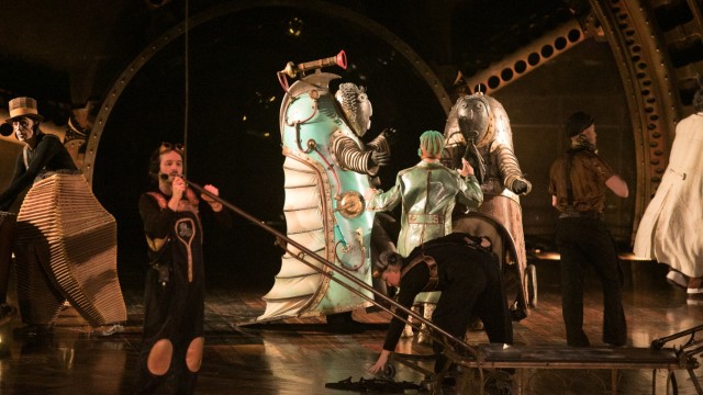 Shows in Munich: Strange creatures populate the ring in the show "Curious".