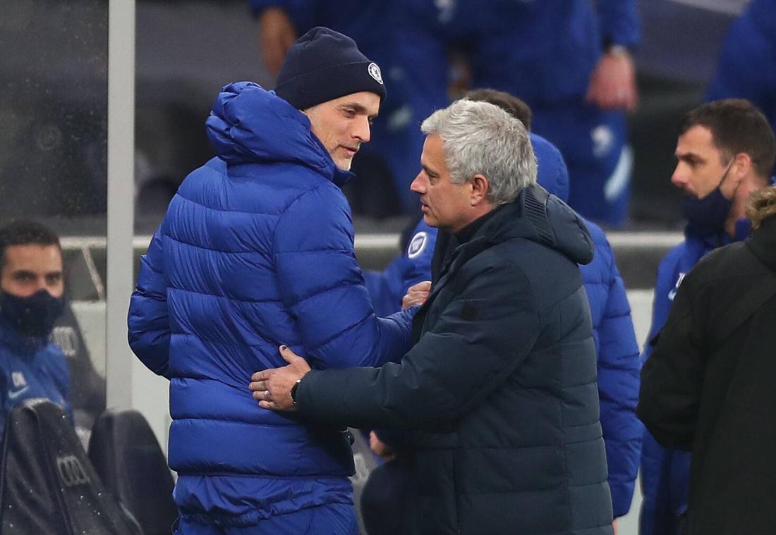 Know each other from the Premier League: JosÃ© Mourinho (right, then Tottenham) and Thomas Tuchel (then Chelsea) in February 2021.