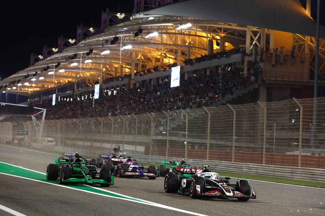 The Bahrain Grand Prix is ​​underway.