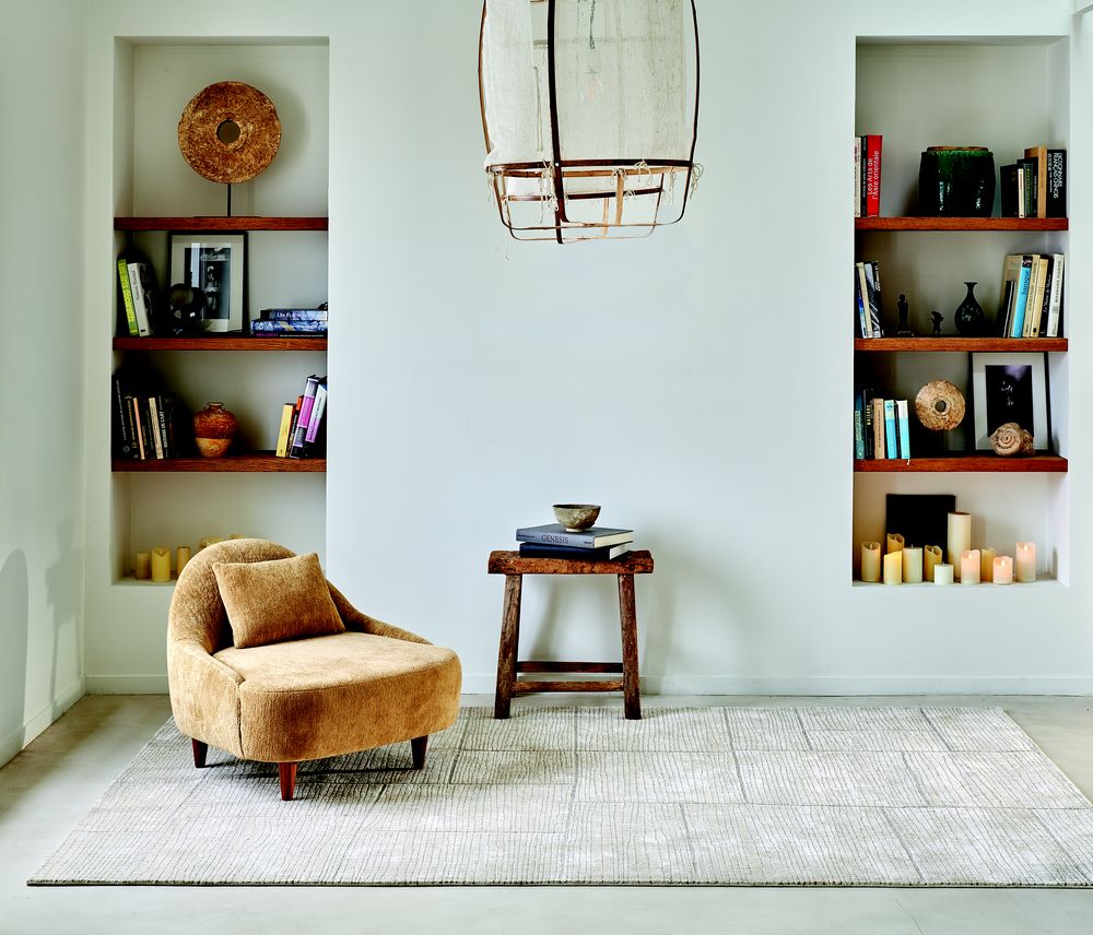 A relief rug for a minimalist interior with character 